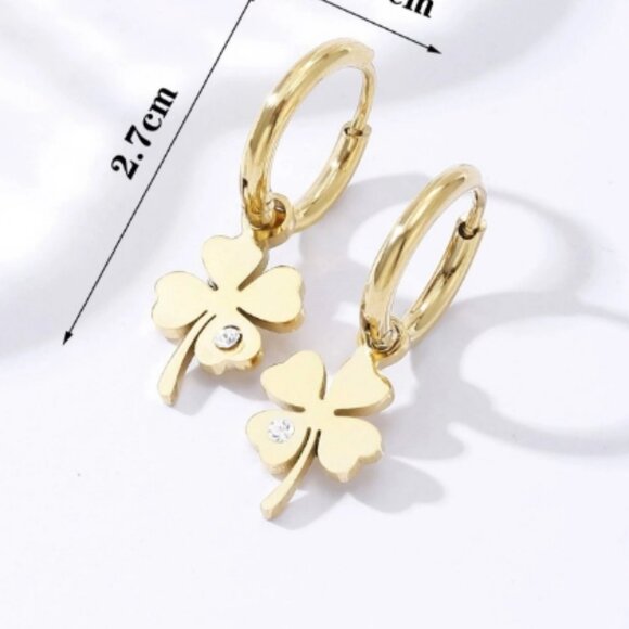 Four Leaf Clover Earrings - Picture 3 of 3